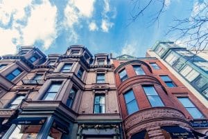 欧米の古いアパート